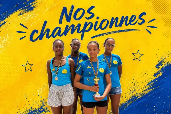 Les nageurs du François Natation Club sur le podium